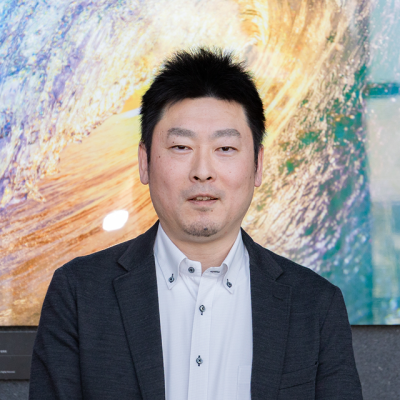 青空広がる信州で、地球儀を片手に世界へ挑む。究極の「いいとこ取り」キャリアとは | 特別インタビュー