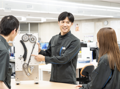 素材から製品を支える「調達」へ。任される裁量と温かいチームが挑戦の支えに | 転職事例